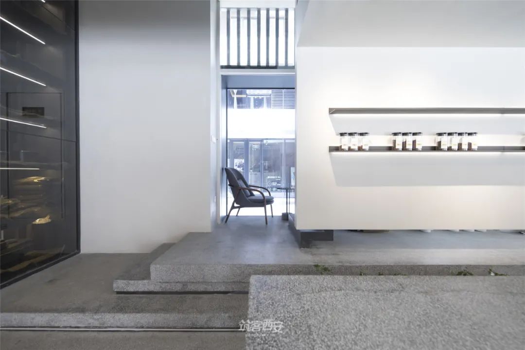 原岩咖啡 | 藏巧于拙,回归本真的商业空间设计-17