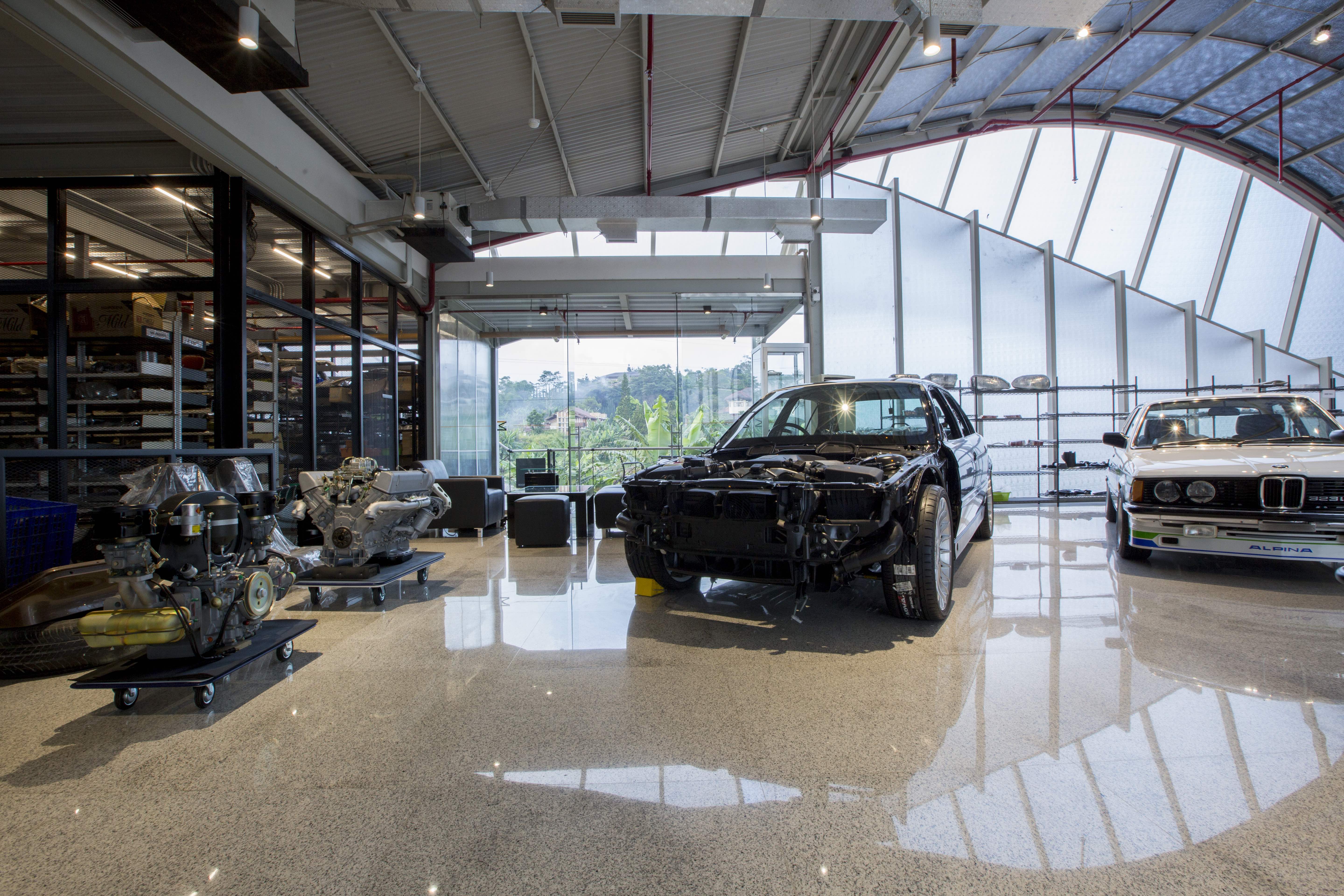 曲面魅力——汽车展览中心设计-13