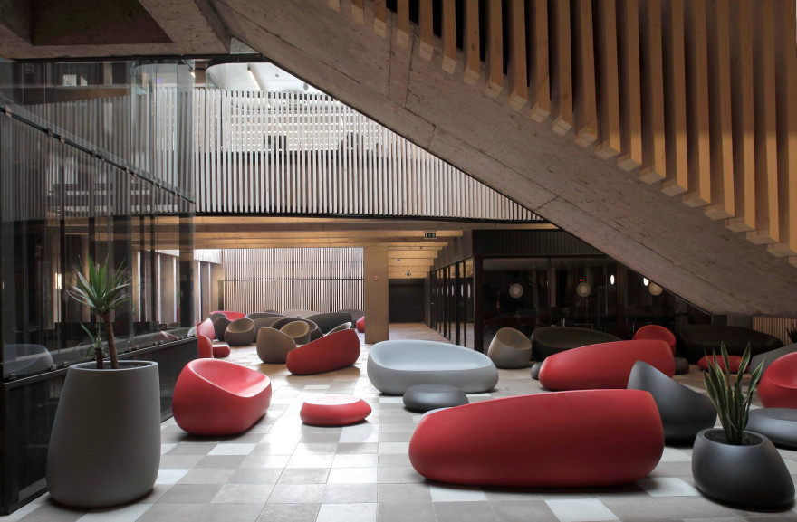 智利 Diego Portales 大学室内设计-8