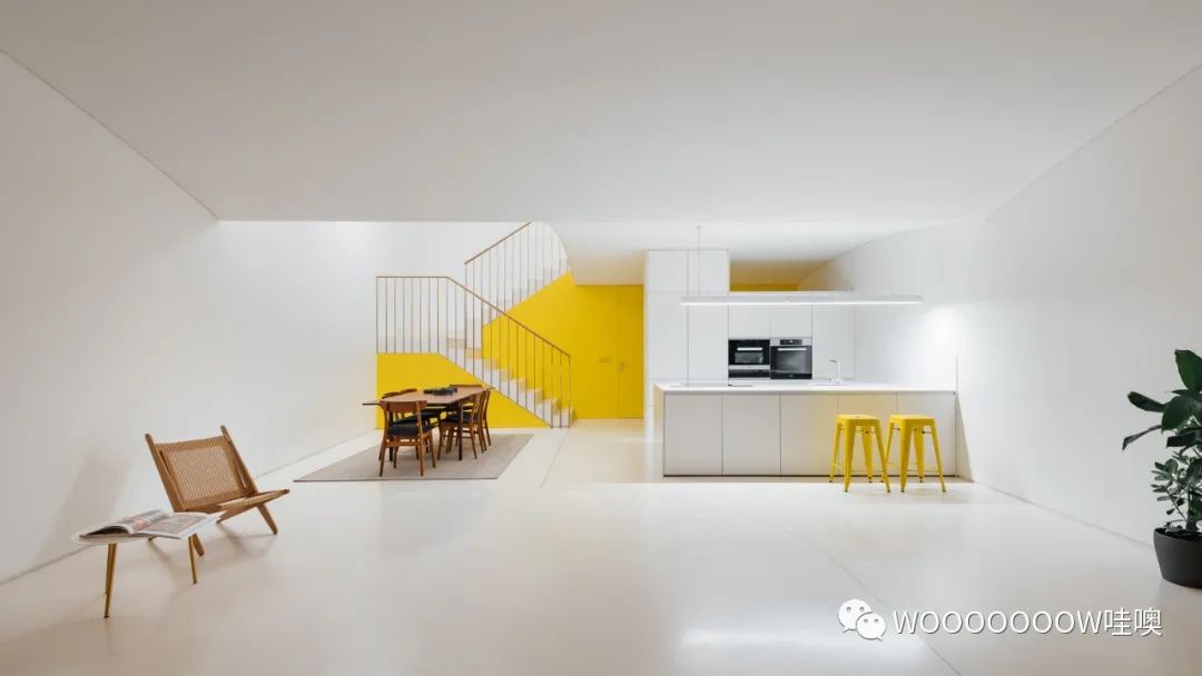 里斯本 Costa do Castelo 极简住宅,美景尽收眼底-0