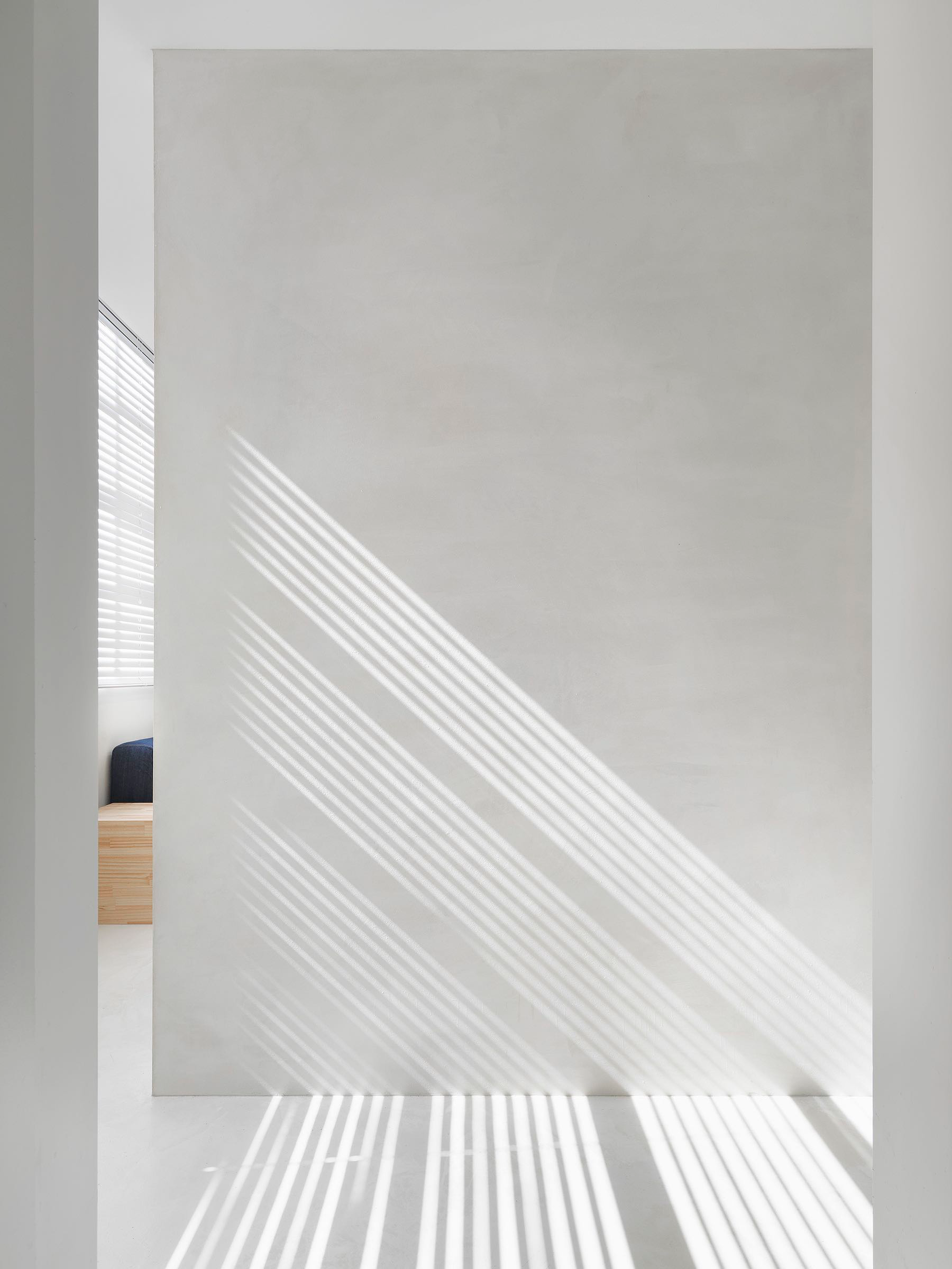 JOLLY DENTAL CARE丨2 Books Design-0