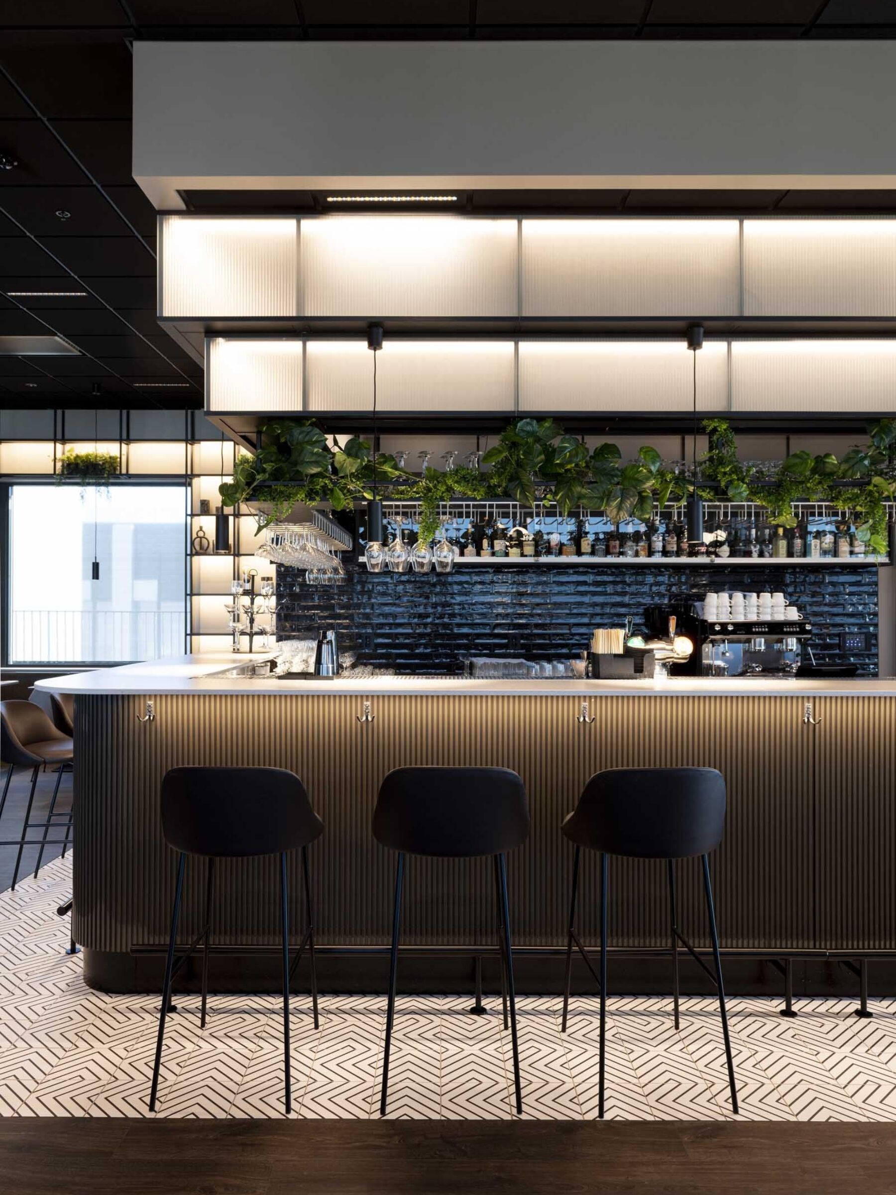 Radisson RED – Zinc-17