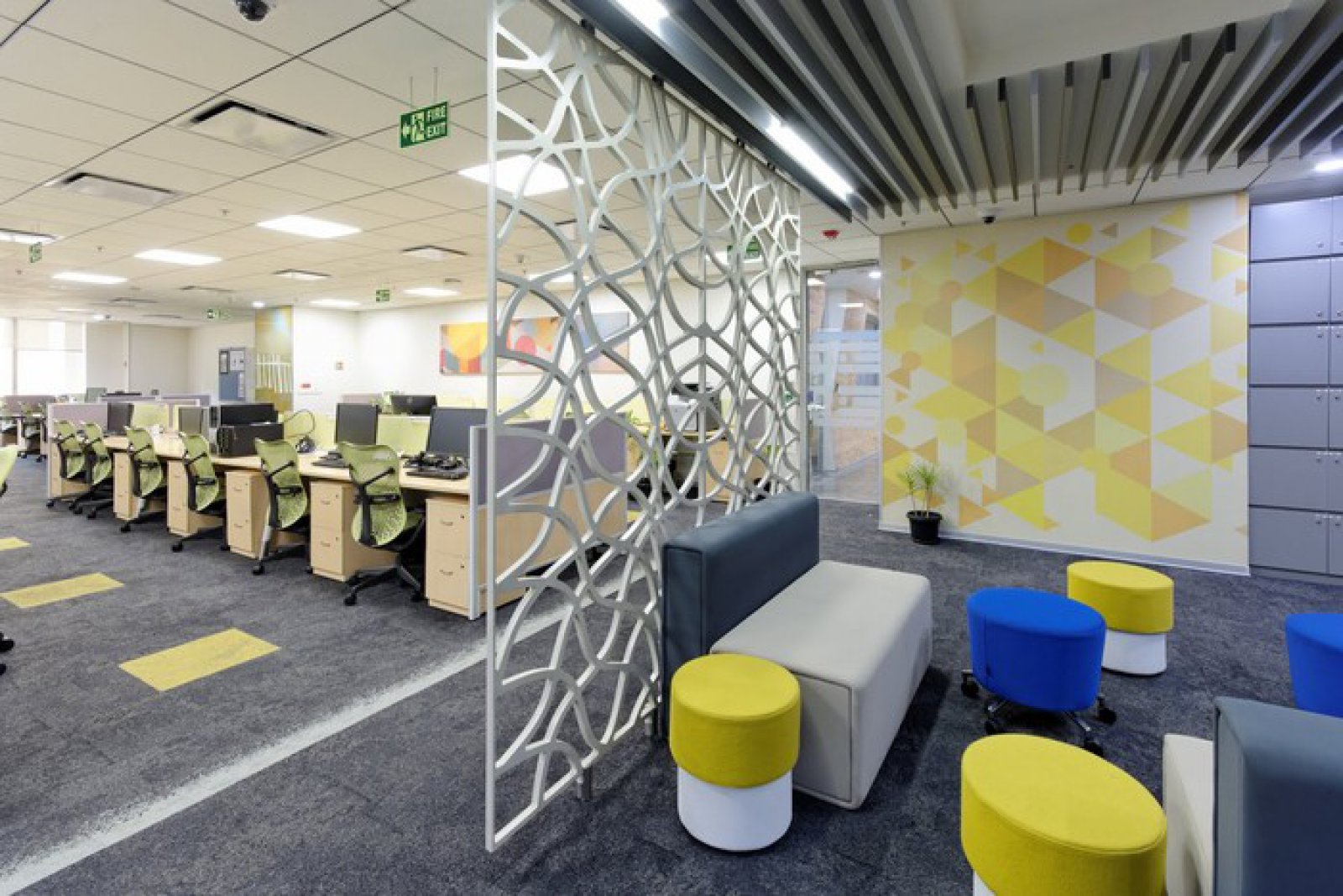 HERE 班加罗尔办公室 | 现代绿植墙的绿色工作空间-8