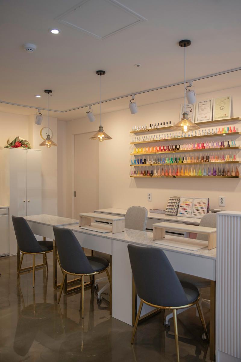 粉色点缀的 10 坪小清新室内设计-6