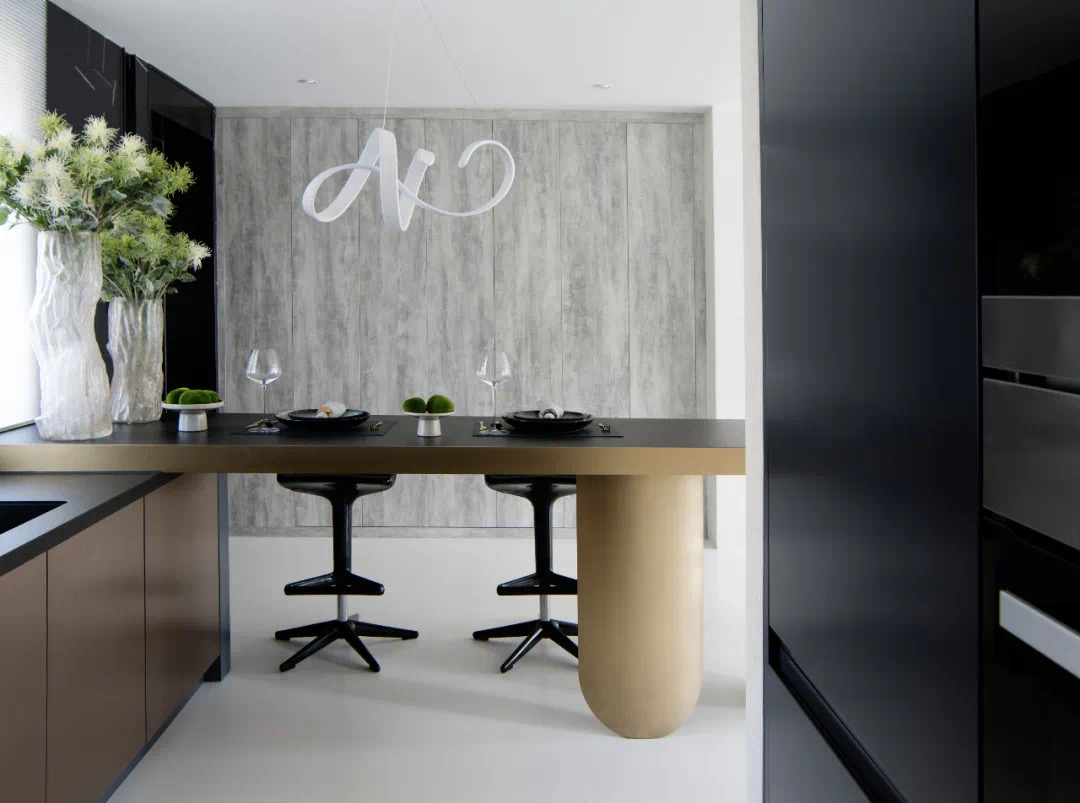 吕爱华 | 倒影-29