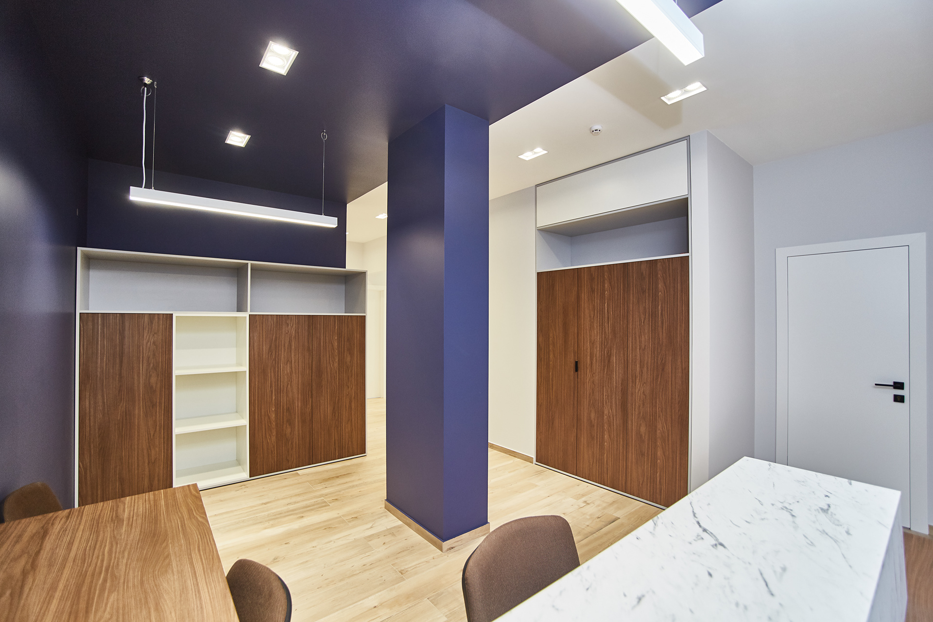 OFFICE OF THE LAW COMPANY: 170 sq.m (Real)-9