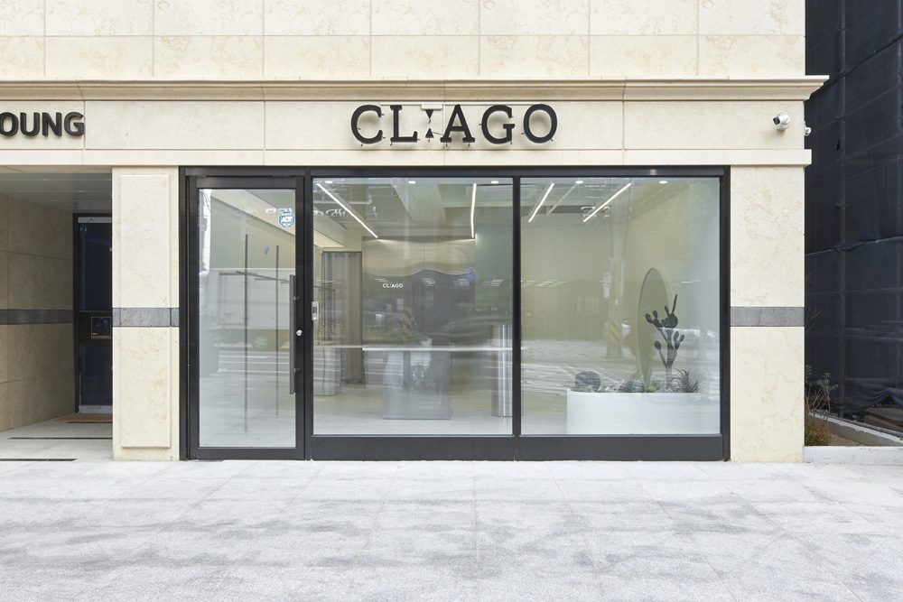 简约时尚的魅力——白厅迷你展厅设计-2