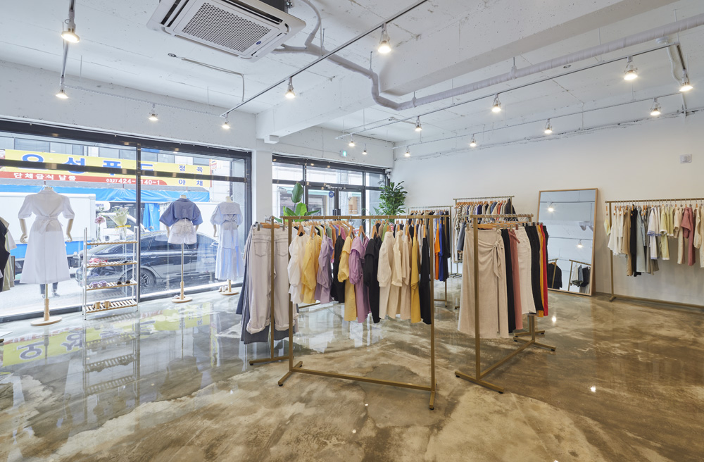 现代简约风 33 坪服饰店设计-5