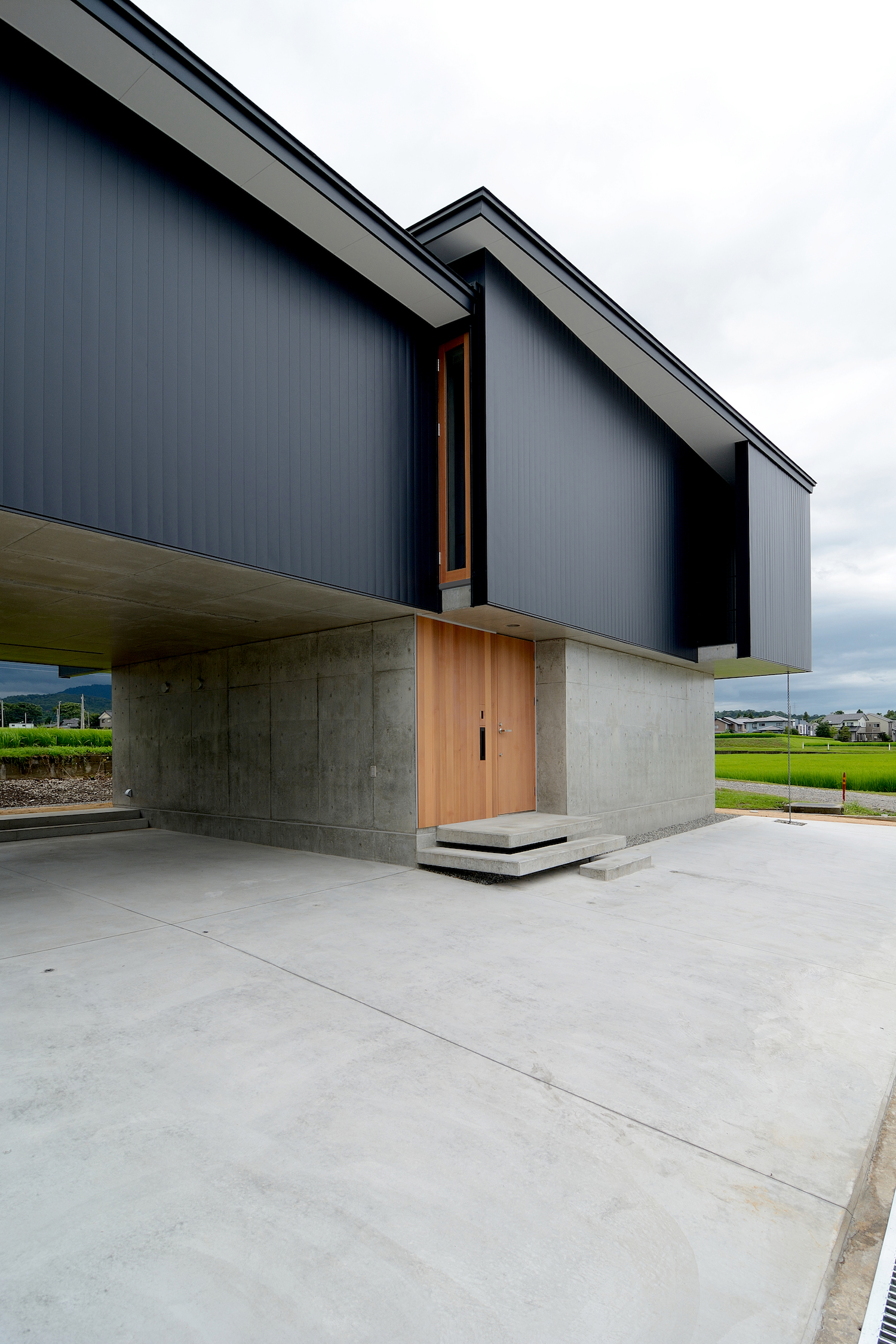 日本富山简约混凝土住宅-4