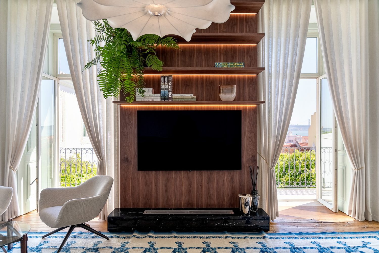 里斯本 18 世纪建筑遗产公寓的现代改造-11