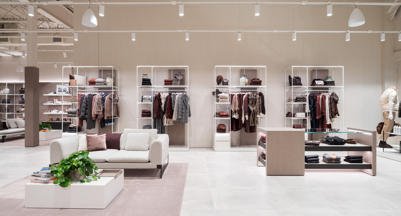 Minimalist Clothing Store Interior Design with Modular Display System-14