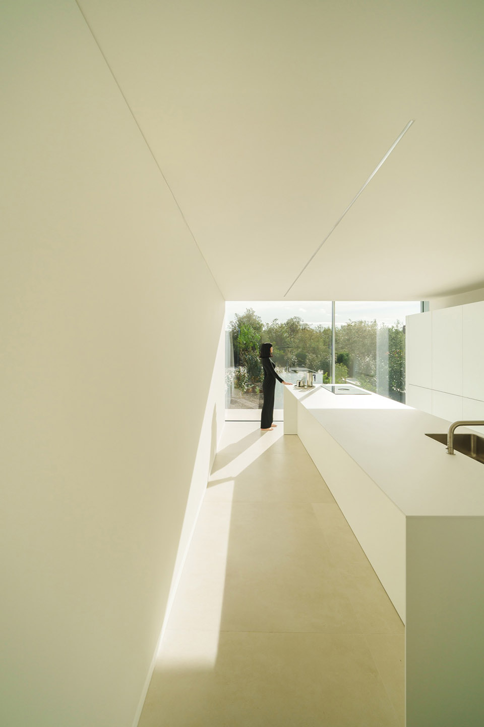 Camiral住宅丨西班牙丨fran silvestre arquitectos-38