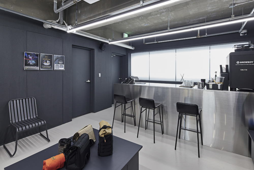 高级运动服装店设计，打造现代与传统的完美融合-12