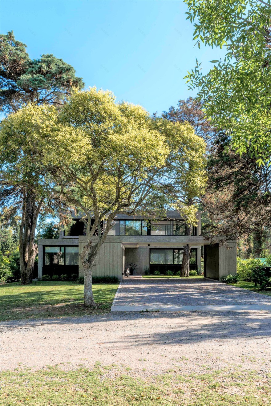 房子丨阿根廷拉普拉塔丨Gianserra + Lima arquitectos-24