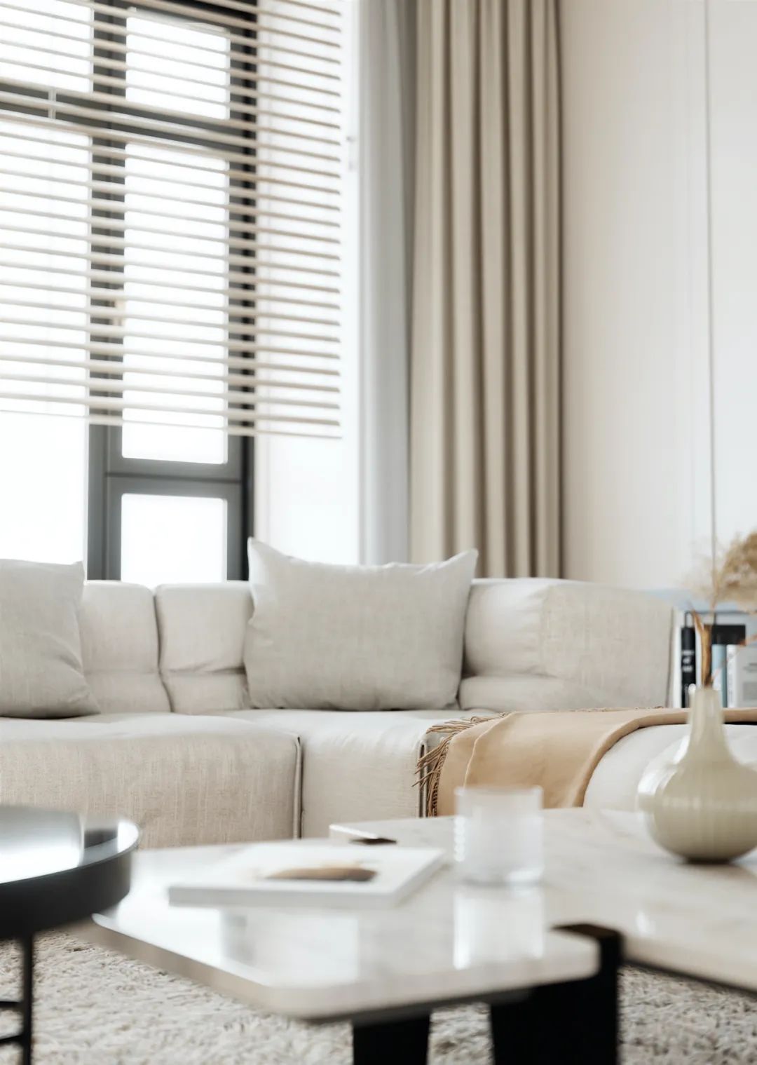 成都 261㎡极简白住宅,绿植点缀的生命力-6