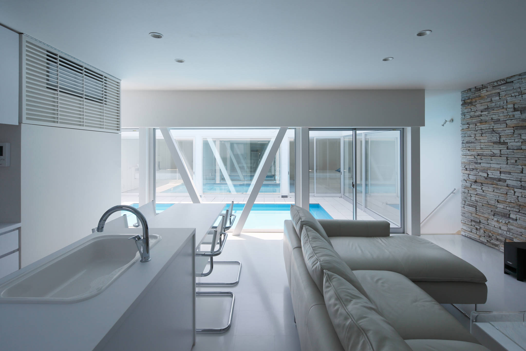 日本冈马“Lani”家庭室设计-1