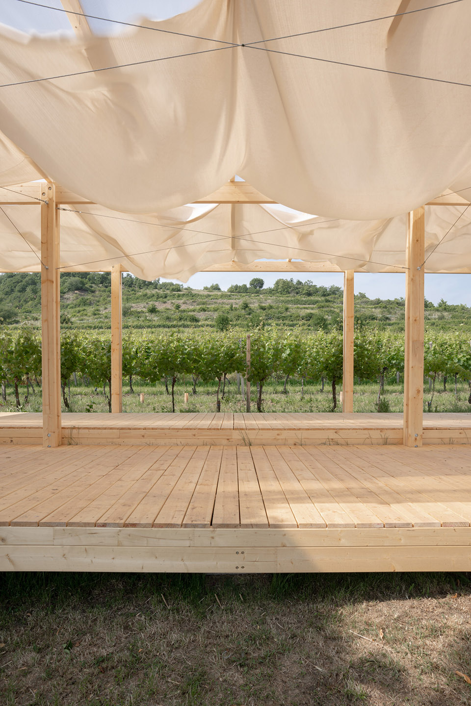 Ženy Víno放克音乐节装置丨斯洛伐克丨Jakub Kolarovič Architects-74