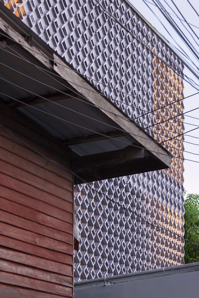 泰国镂空混凝土砖住宅-35