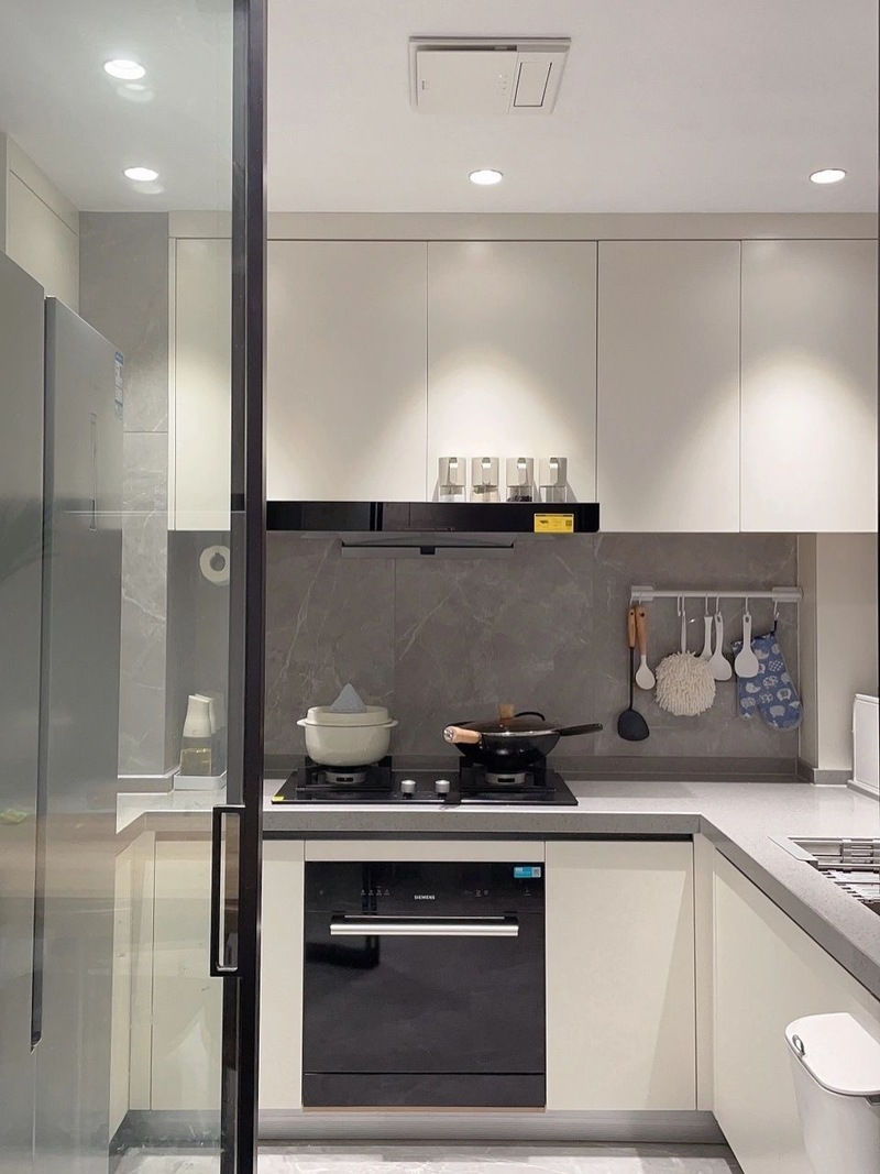 营口华联天琅142平现代简约风设计-3