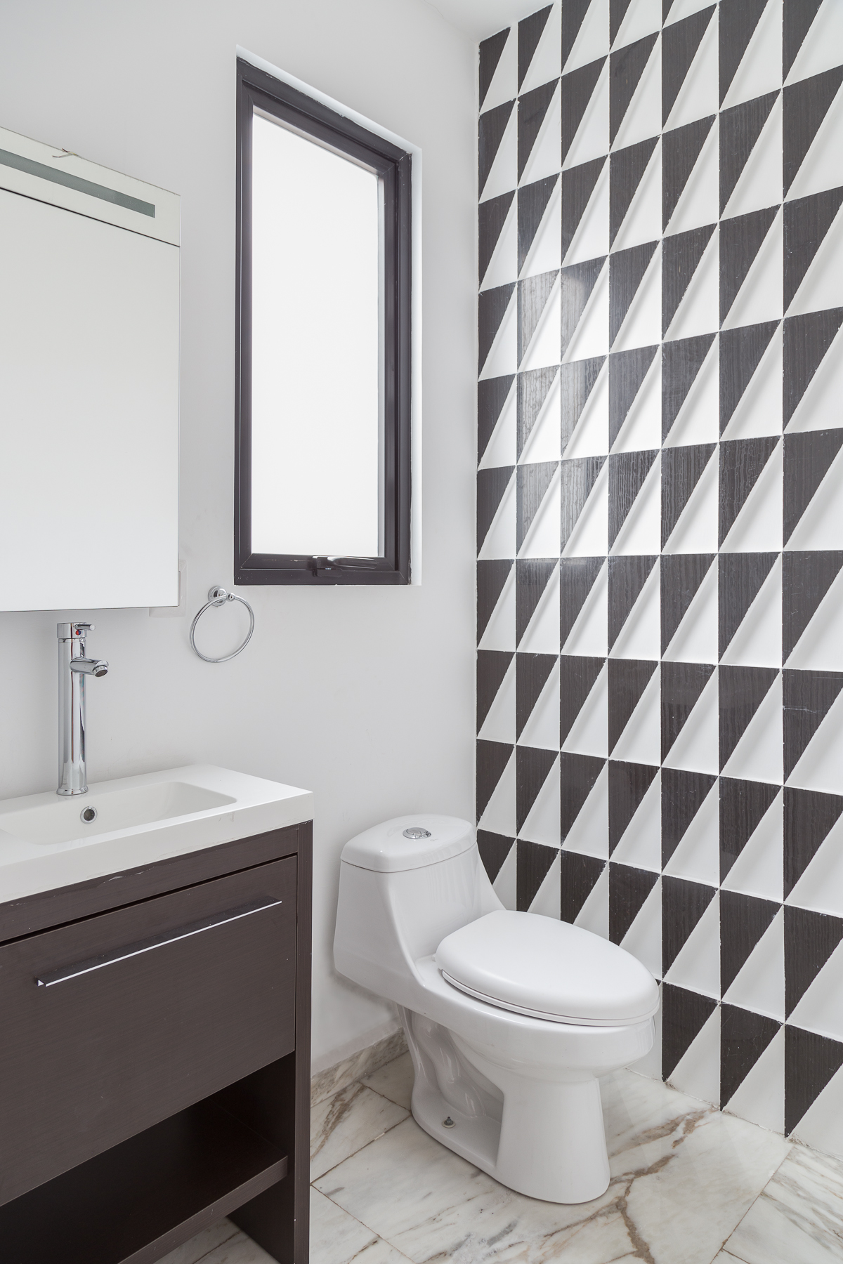 2015 年建造的 Tabachines 多单元住宅公寓室内设计解读-14