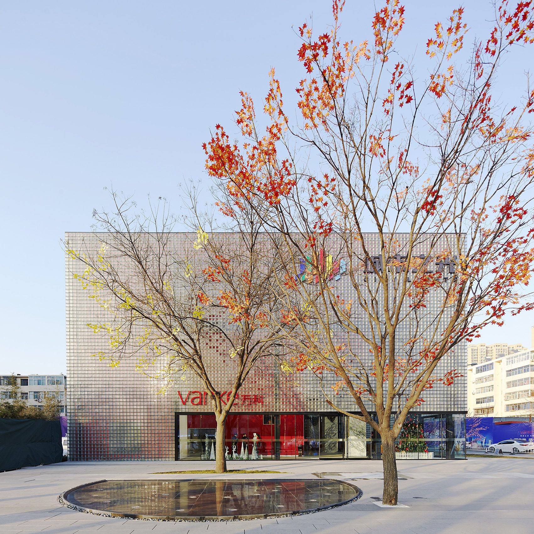 方盒子 & 城市之光售楼处,太原 / CLOU-31