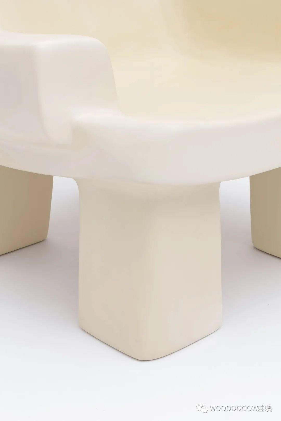 伦敦设计师 Faye Toogood 的软糖椅，极简主义与精湛工艺的完美结合-7