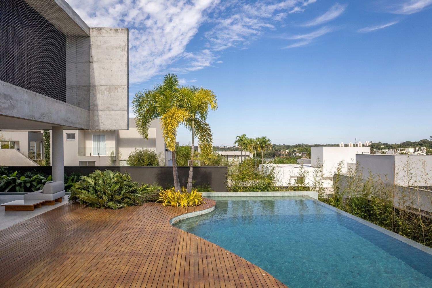 Leo Romano 的优雅 pleated House-49