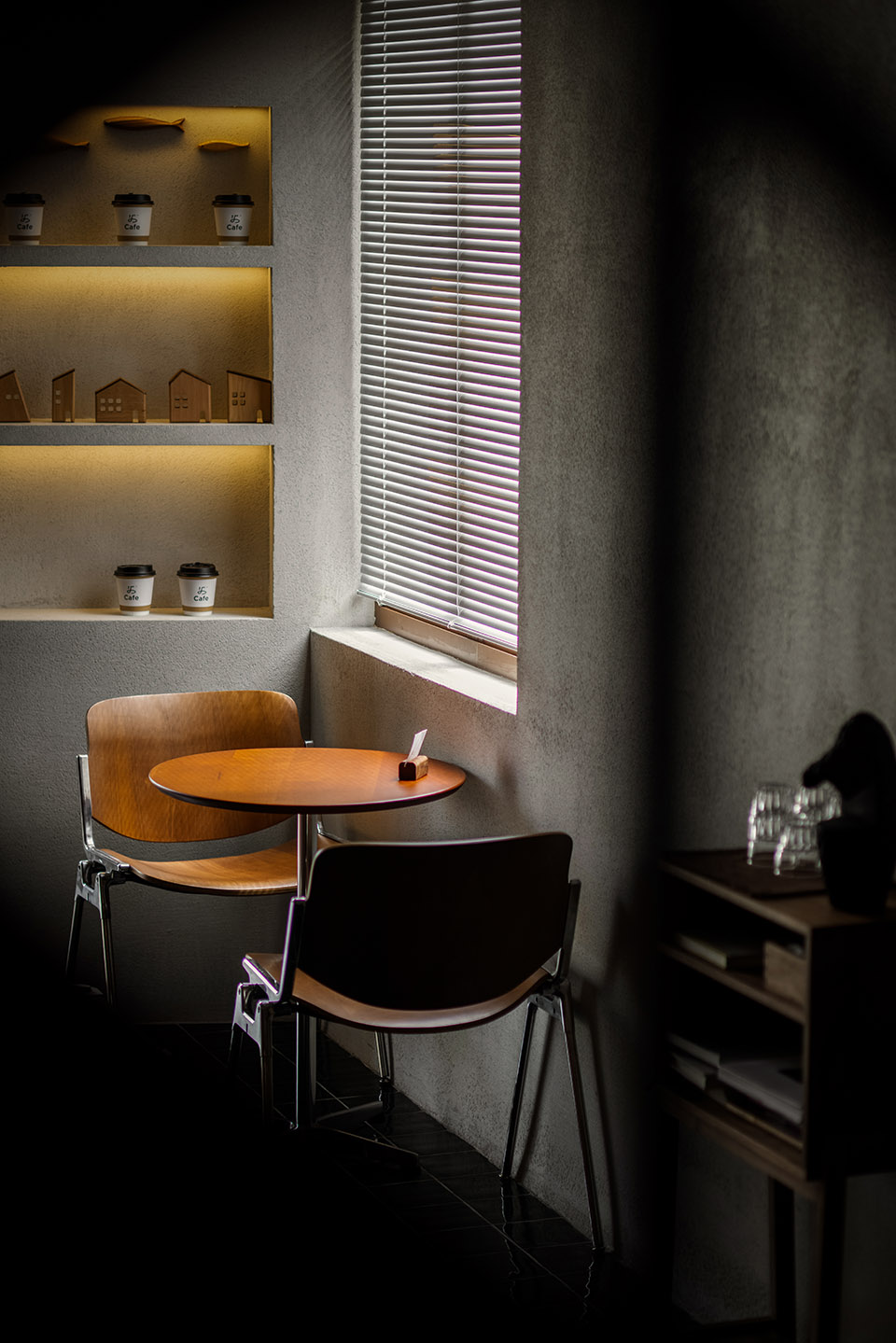 竖向的咖啡店丨中国温州丨杦拾设计-23