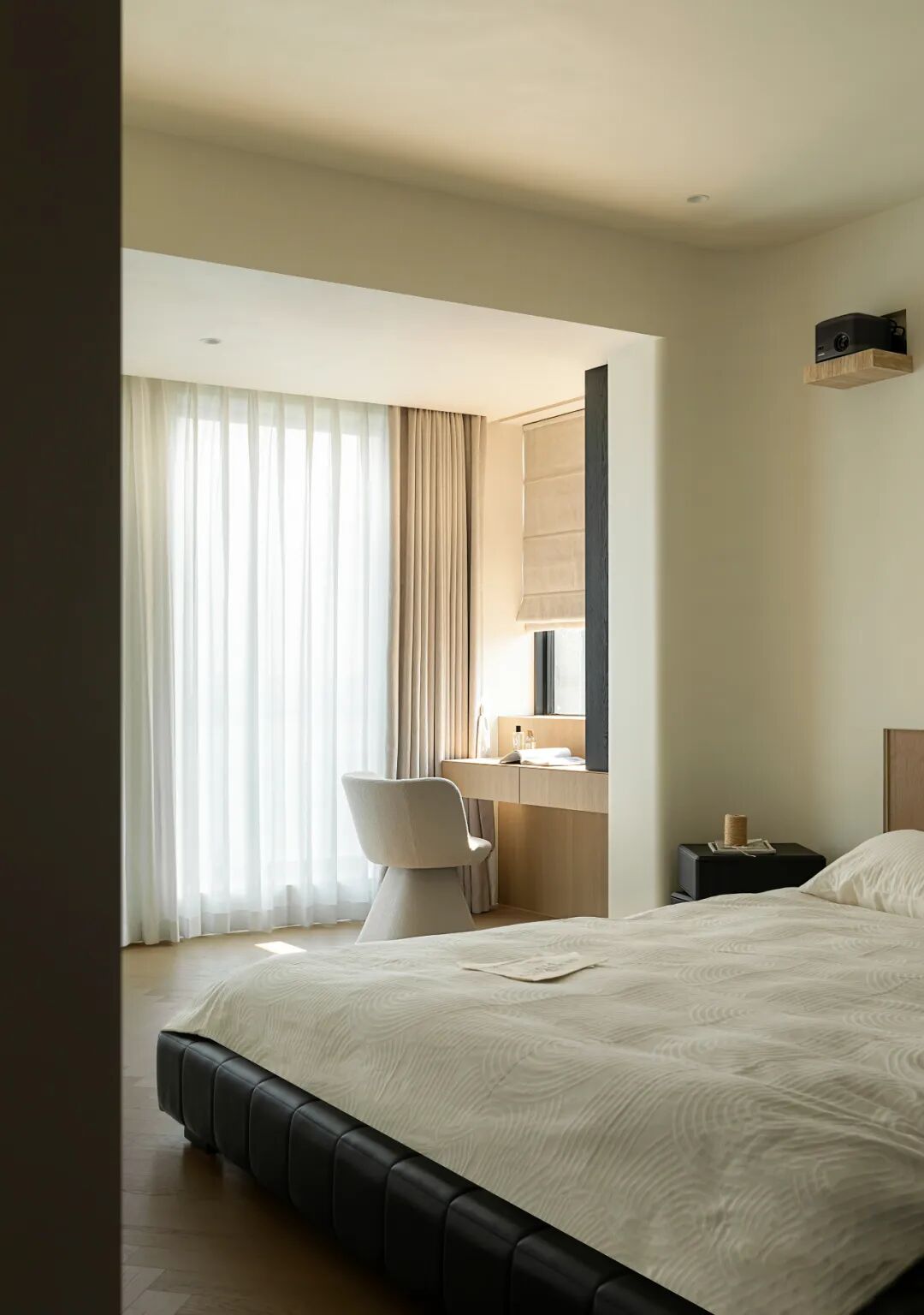 【新作】270㎡江景大平层，白墙如纸江景为画，爱是留白处的落款-68