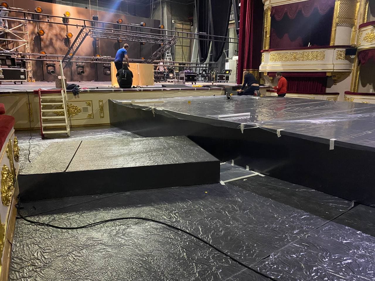 TSUM х Malyy Theatre Fashion show 2021-6