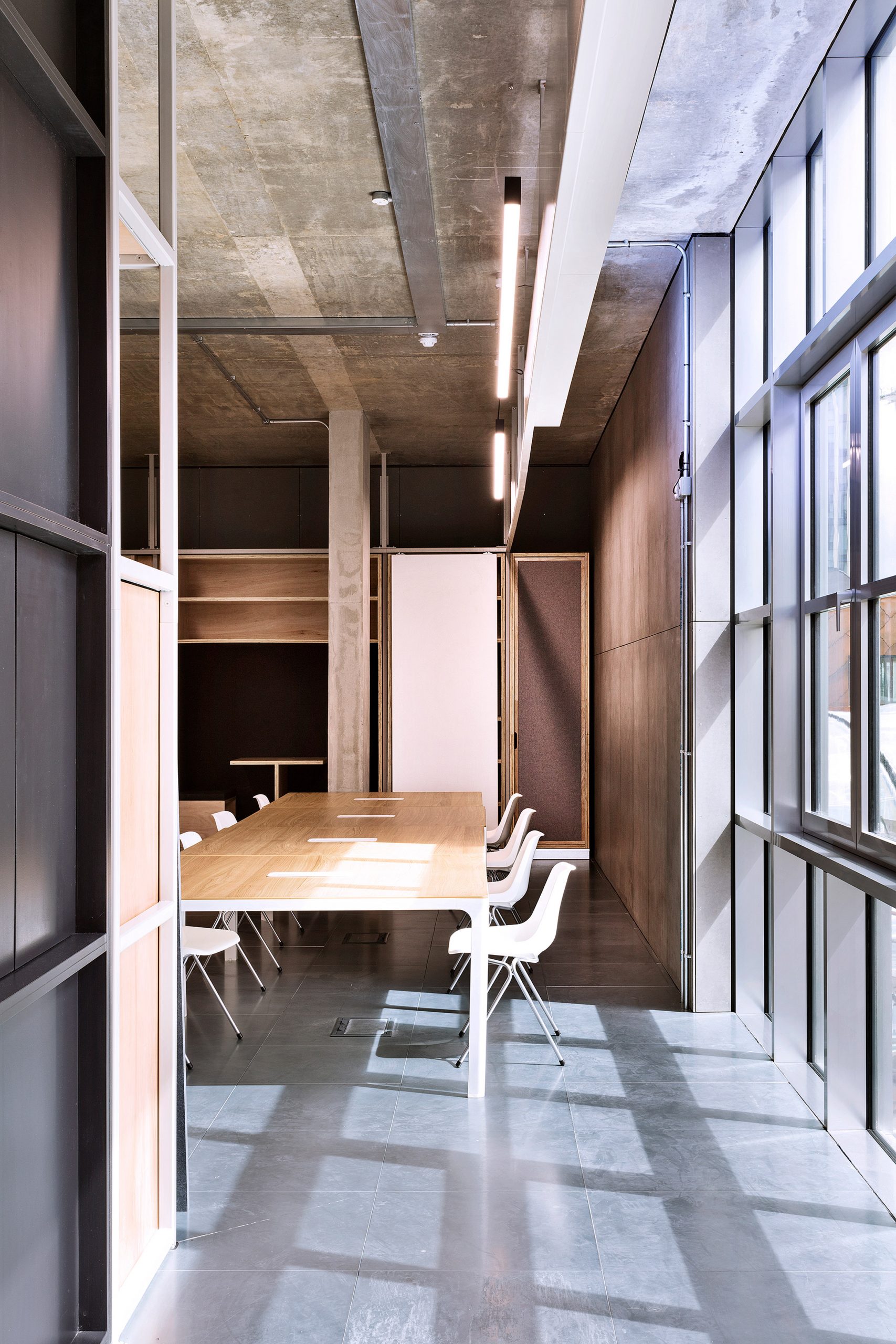 Ravensbourne 大学伦敦设计区建筑 | 反射式外立面与灵活空间-45