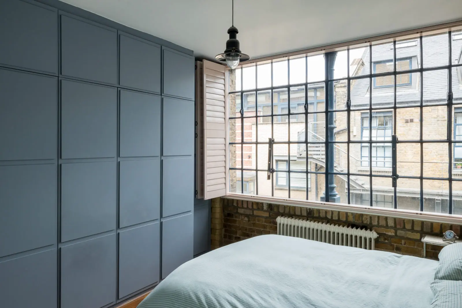 伦敦中心砖式拱窗优雅阁楼设计-14