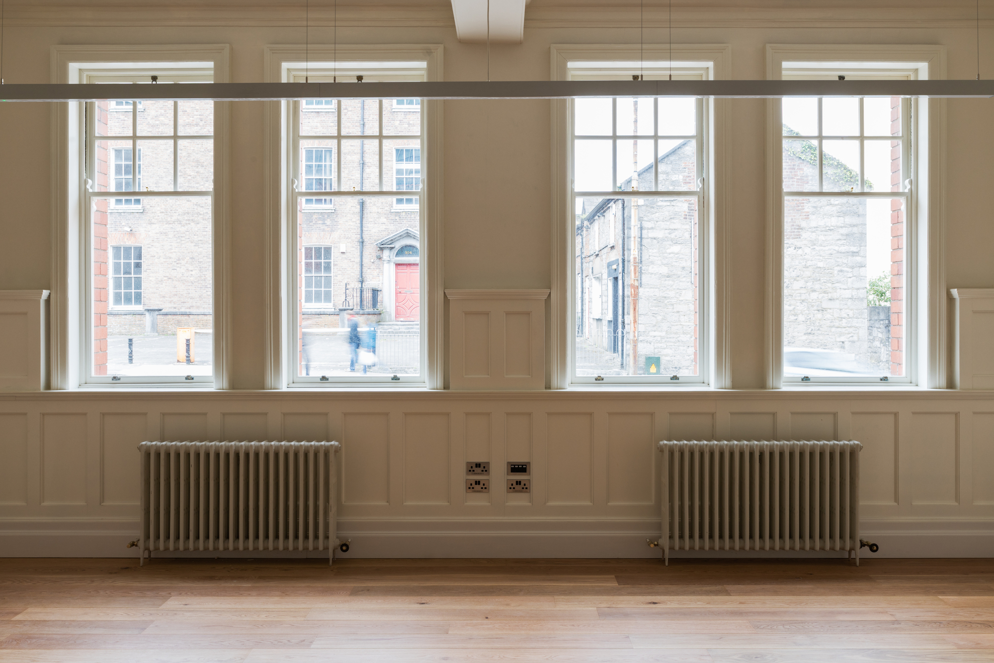 历史遗迹与绿色办公空间的完美融合-16