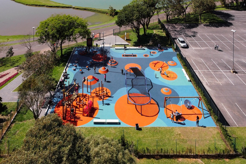 巴西 Barigui 游乐场丨Antonio Abrão Arquitetura-9