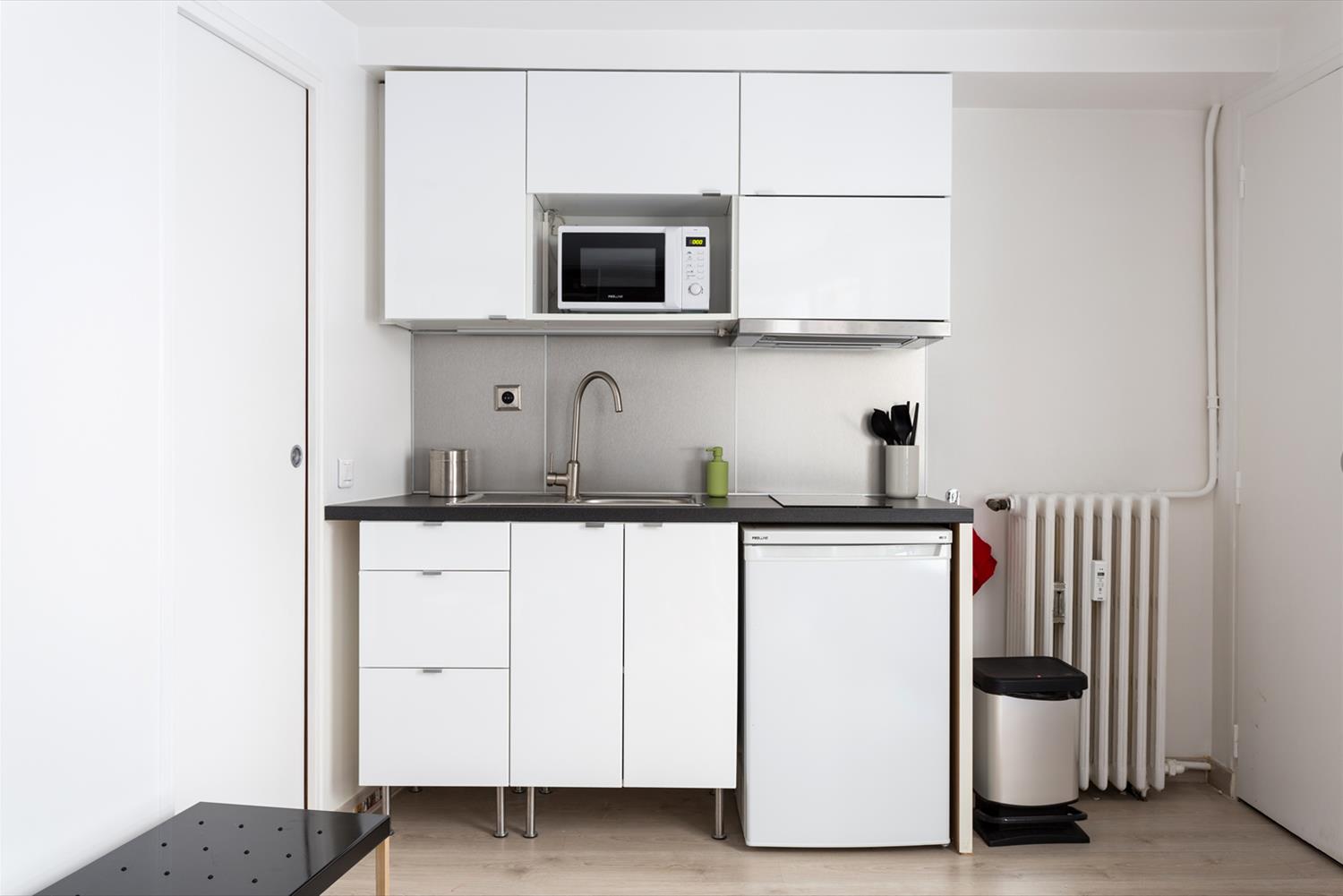 巴黎 19㎡小户型公寓 | 古老建筑中的现代生活-7