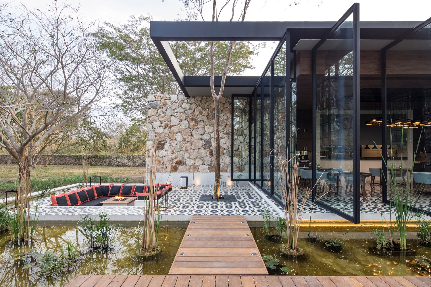 墨西哥：机房改造的 Ixi'im餐厅-12