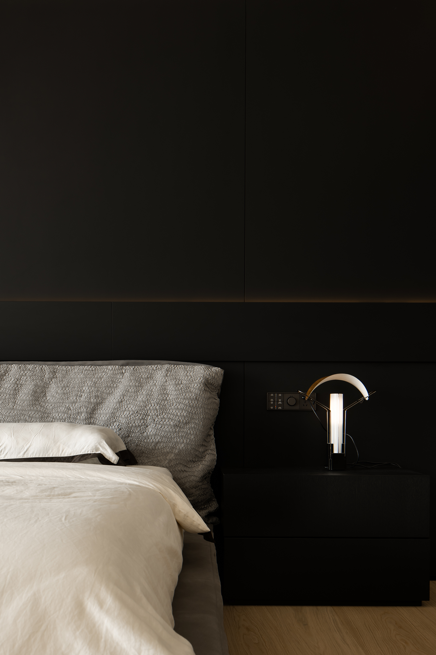 黑与光的对话丨中国广州丨姚国健室内工作室-70