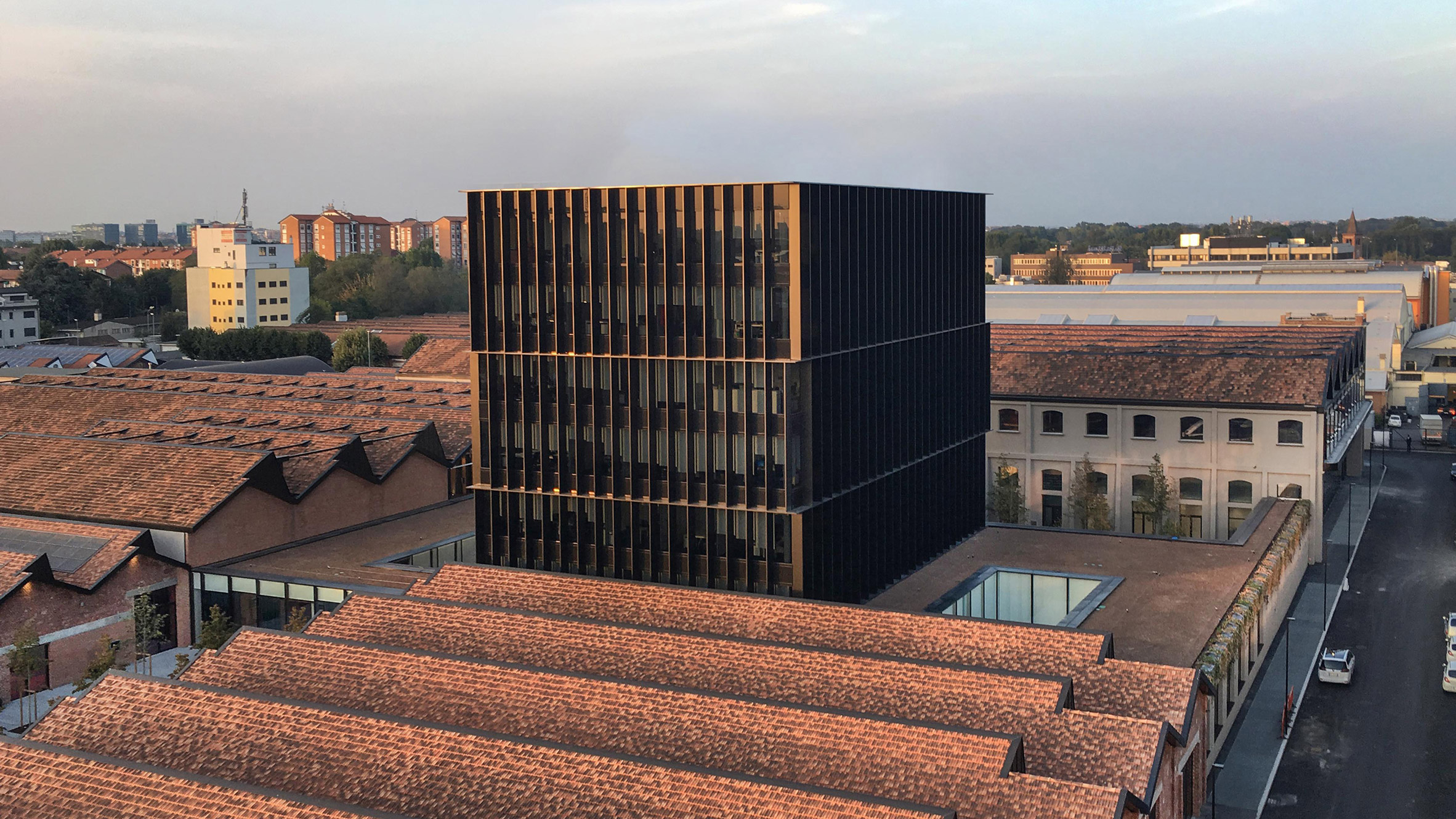 Piuarch transforms abandoned aircraft factory into Gucci headquarters-0