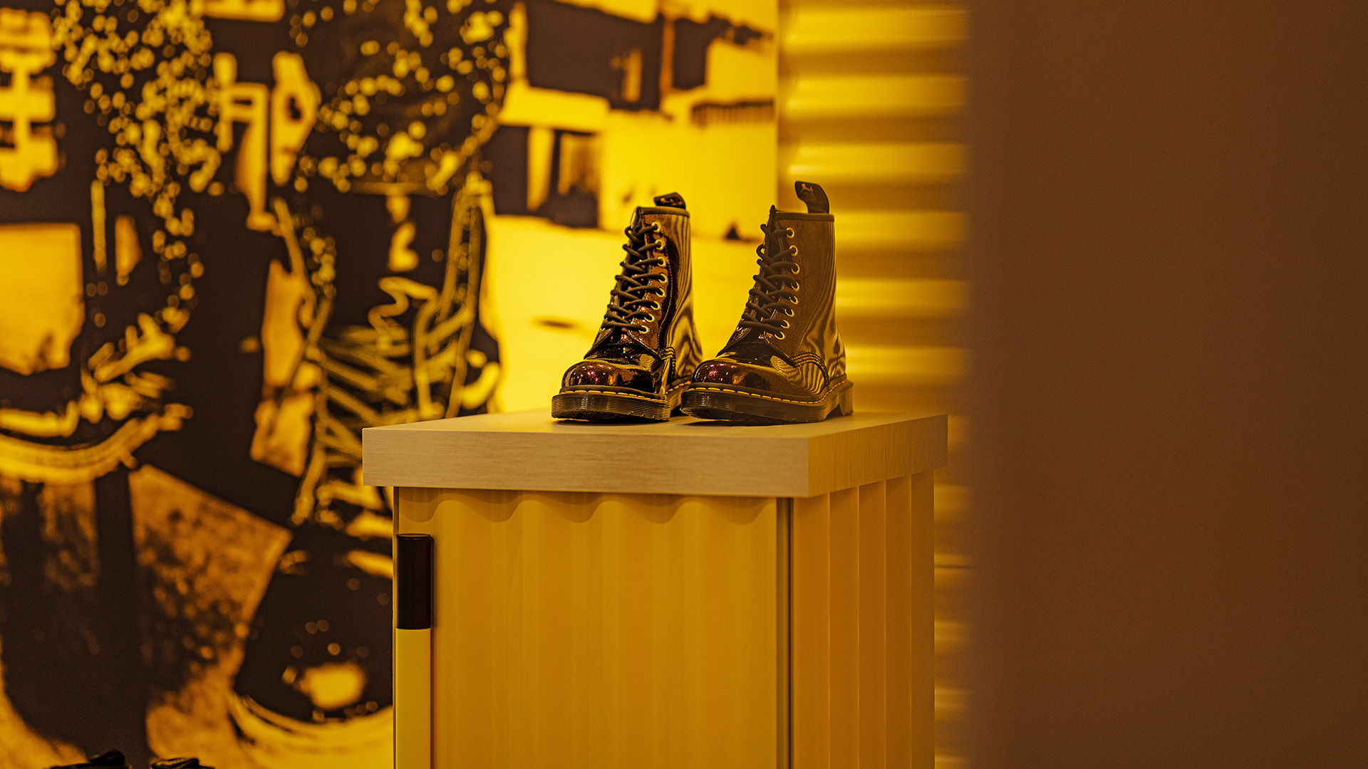 1460 周年庆 | 城市工业风窗口展示-13