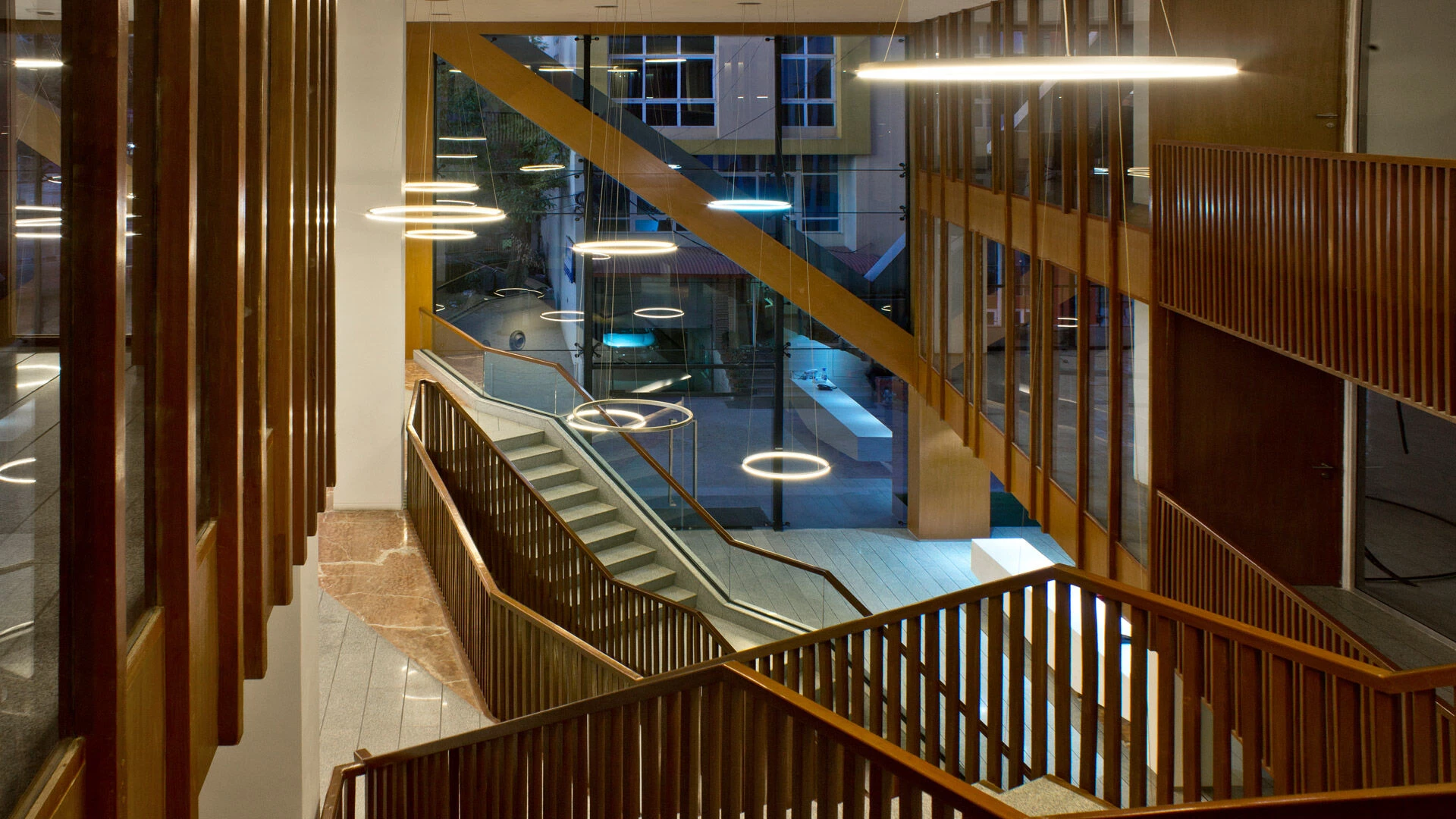 眼睛 或 眼 或 目丨尼泊尔丨MAP-28