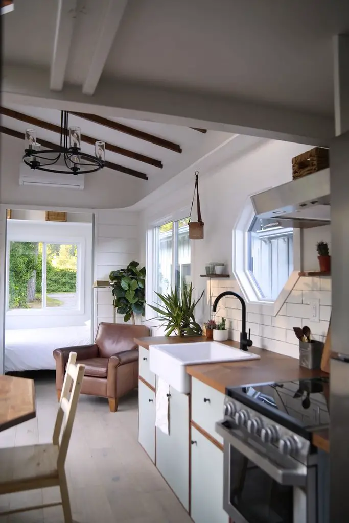 24m2 集装箱小屋，现代设计，功能齐全-6