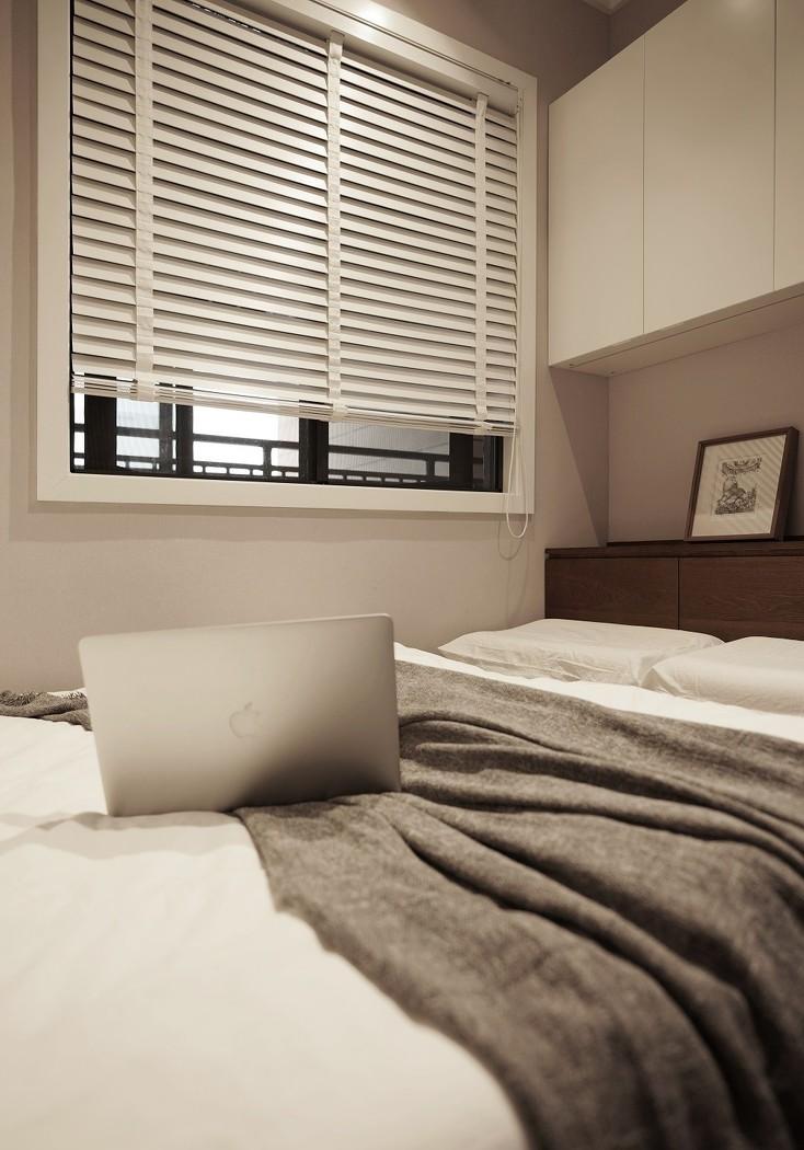 都市独居，孔雀蓝的静谧空间-19