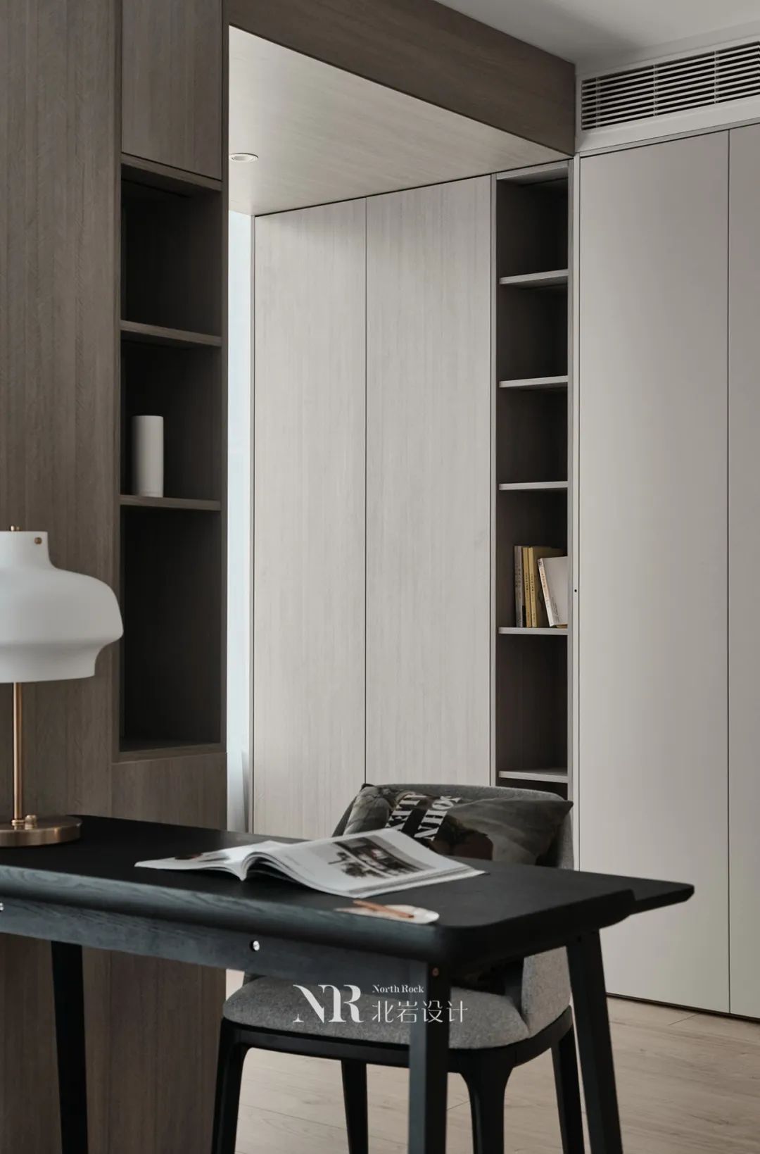 光影里的家 · 通透大宅的舒适设计丨中国南京丨北岩设计-61