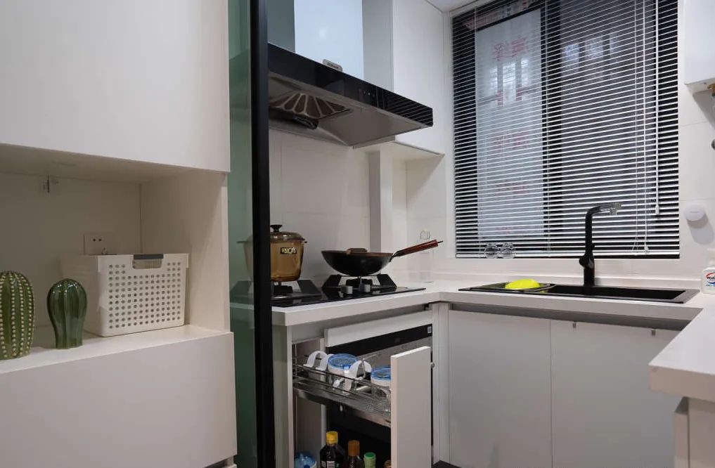 老破小逆袭!现代简约风解救强迫症业主-72