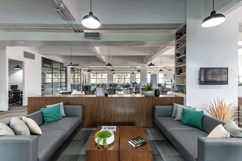 索尼 DADC 办公室 · 艾希利斯-16