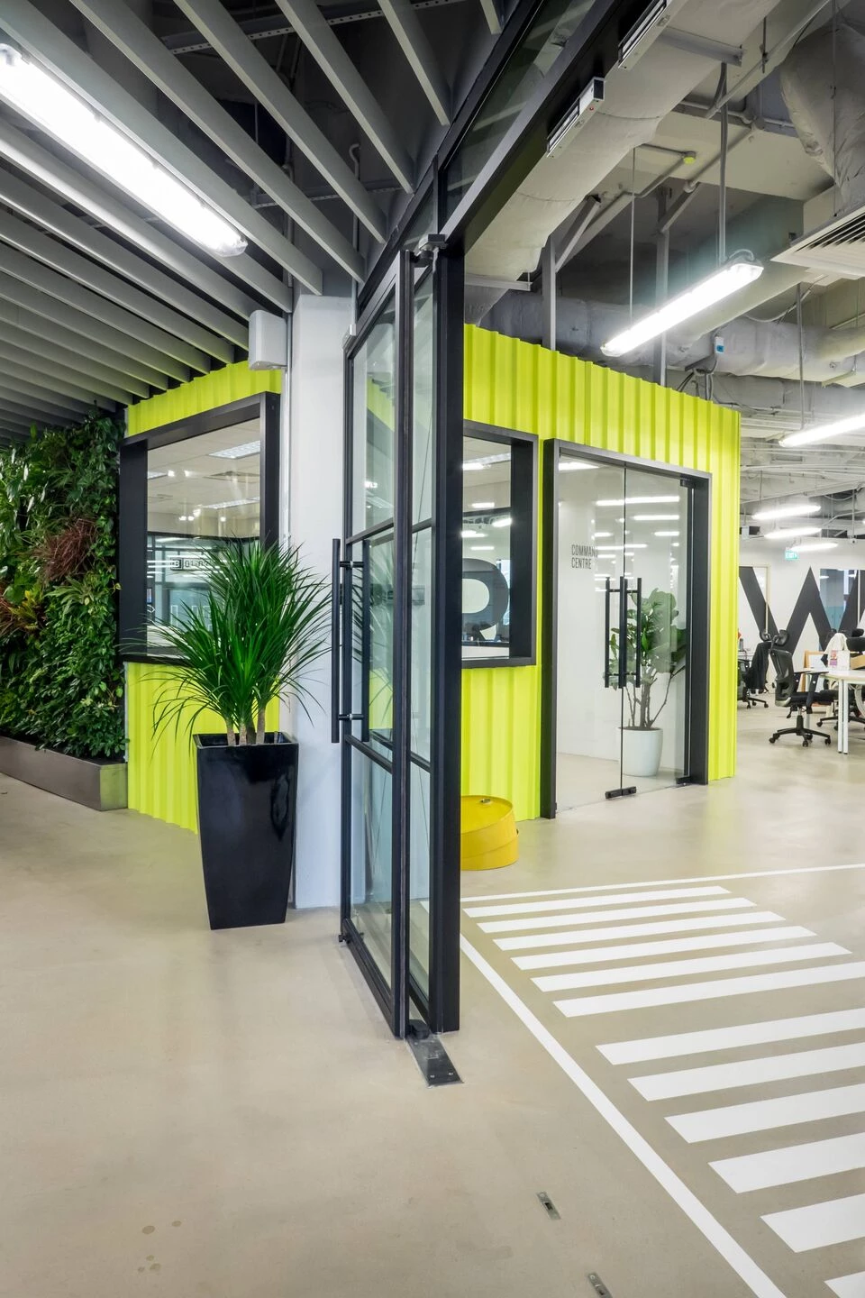 新加坡航空主题共享办公空间· Egg Creatives 的“梦幻航站”-45