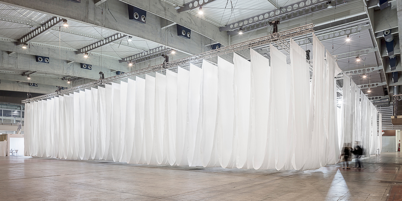 巴塞罗那临时空间建筑 · 环保与历史的完美结合-24