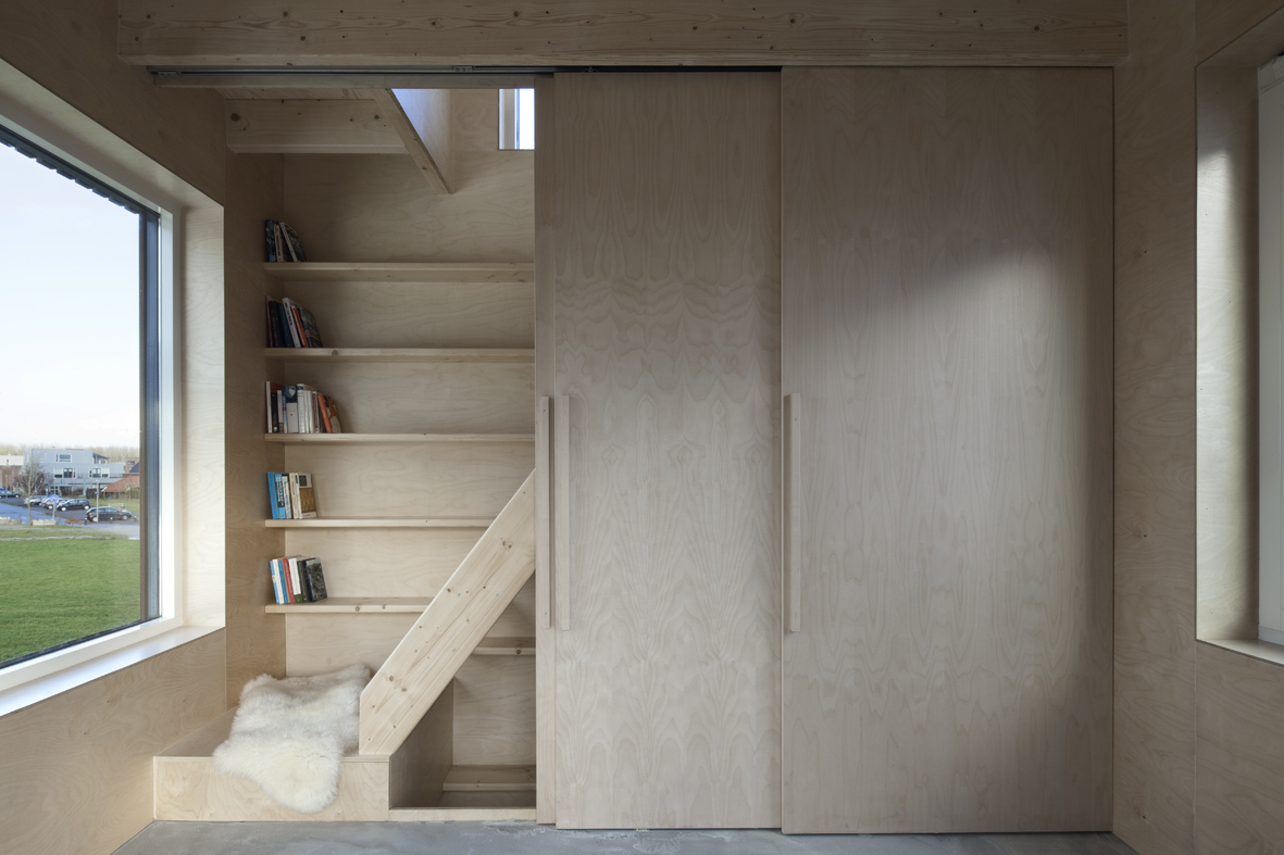 Micro House Slim Fit  ANA ROCHA architecture-61