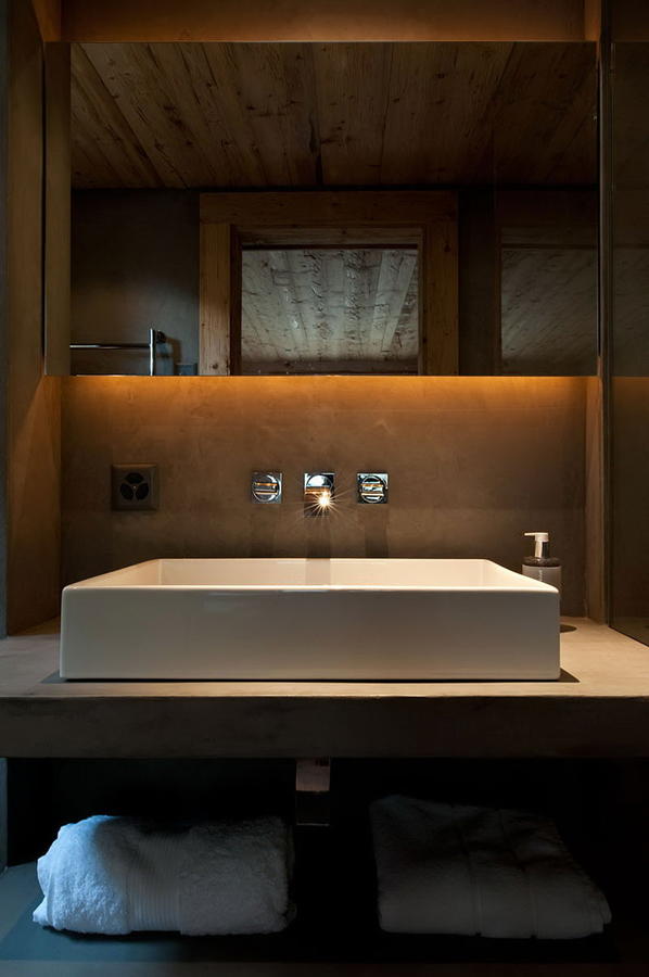 瑞士旷野中的原木生活-41