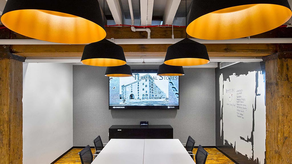 纽约 L'Oréal 创意部门精品店设计-7